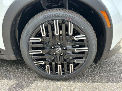 New 2026 Nissan Leaf Platinum+ FWD image 10