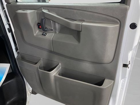 Used 2021 Chevrolet Express 2500 w/ Driver Convenience Package RWD image 26