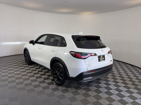 Used 2024 Honda HR-V Sport image 3
