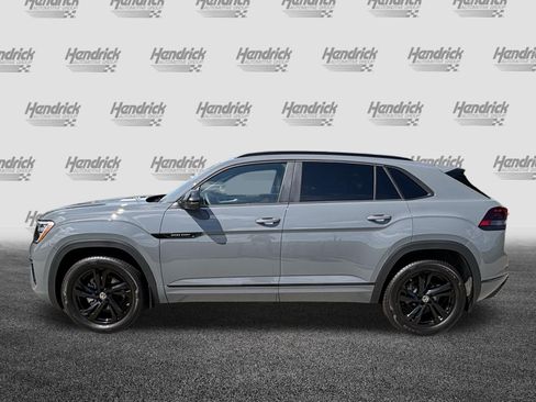 Used 2026 Volkswagen Atlas Cross Sport SEL R-Line AWD/4WD image 7