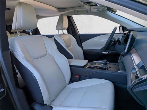 Used 2023 Lexus RX 350 Premium image 17
