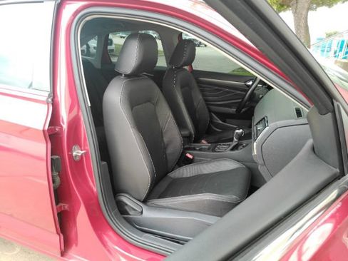 Used 2022 Volkswagen Jetta SEL FWD image 23