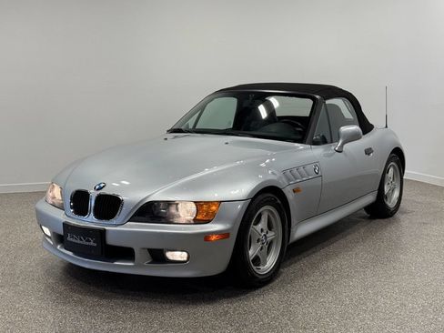 Used 1996 BMW Z3 1.9 RWD image 2