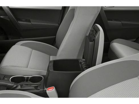 Used 2019 Toyota Corolla SE w/ Carpet Mat Package (TMS) FWD image 15