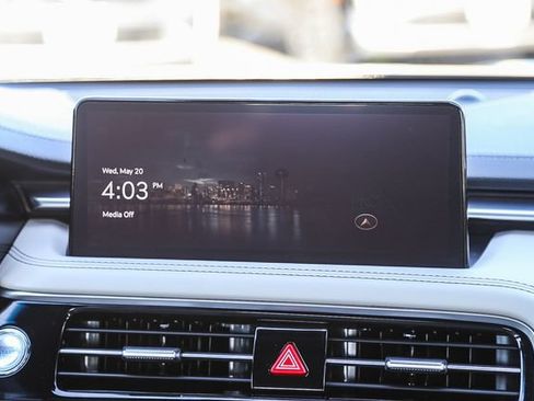 Used 2025 Genesis G70 2.5T RWD image 16