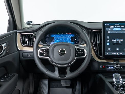 New 2026 Volvo XC60 B5 Plus w/ Climate Package AWD/4WD image 17