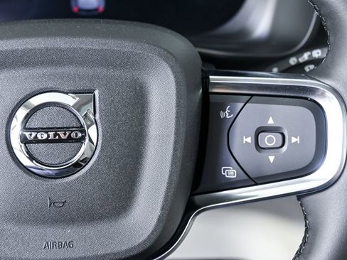 New 2026 Volvo XC40 B5 Plus w/ Protection Package Premier AWD/4WD image 10