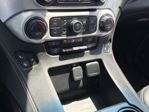 Used 2019 GMC Yukon SLT AWD/4WD image 24
