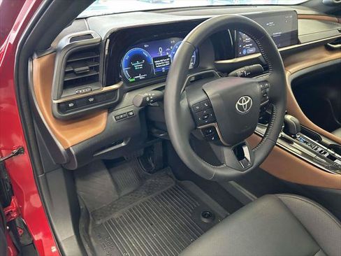 Certified 2026 Toyota Crown w/ Advanced Technology Package AWD/4WD image 13