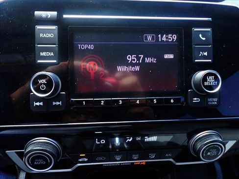 Used 2018 Honda CR-V LX image 20