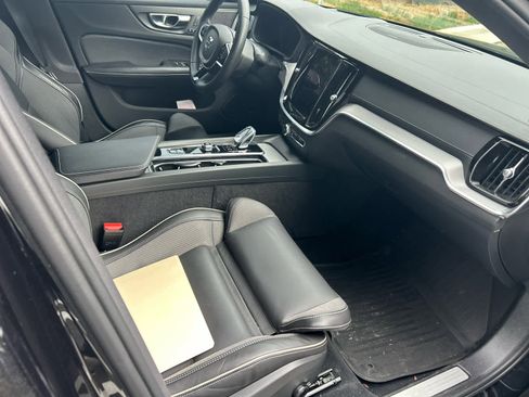 Used 2023 Volvo S60 B5 Ultimate w/ Climate Package AWD/4WD image 6