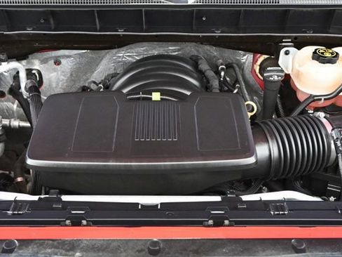 Used 2020 Chevrolet Silverado 1500 Custom w/ Custom Value Package image 16