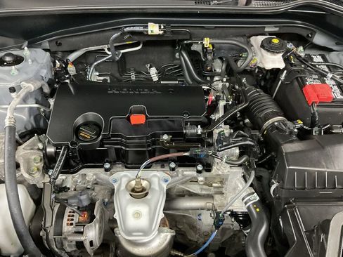 Used 2025 Honda HR-V Sport image 32