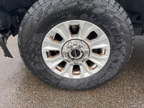 Certified 2021 Ford F250 XL w/ STX Appearance Package image 11