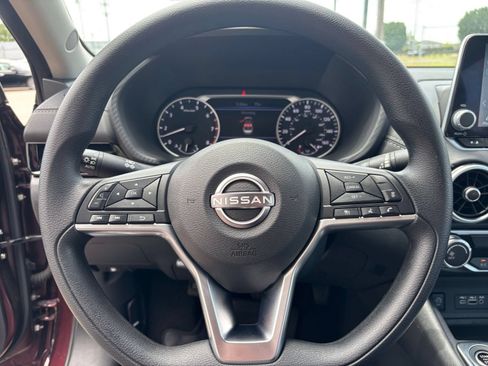 Used 2025 Nissan Sentra SV FWD image 21