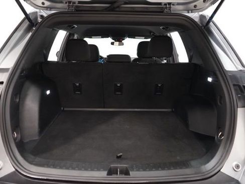 Used 2025 Chevrolet Equinox LT FWD image 31