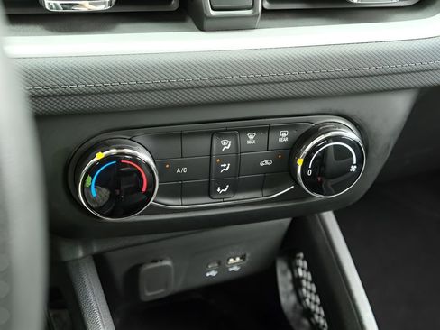 Used 2024 Chevrolet TrailBlazer LS w/ LS Confidence Package FWD image 15