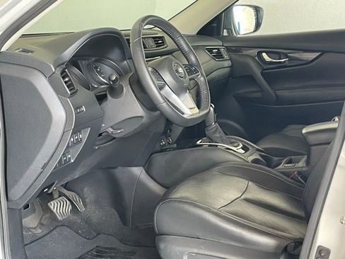 Used 2019 Nissan Rogue SL image 15