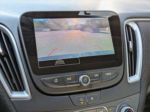 Used 2024 Chevrolet Malibu LT FWD image 7