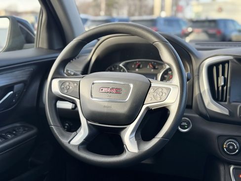 Used 2024 GMC Terrain SLE image 14