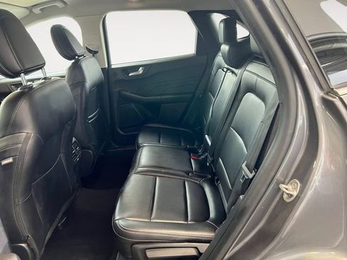 Used 2021 Ford Escape Titanium image 11