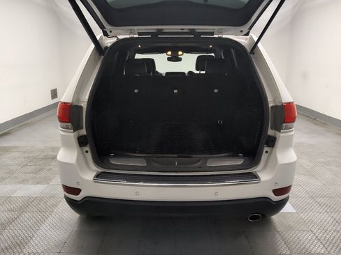 Used 2018 Jeep Grand Cherokee Limited AWD/4WD image 29