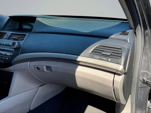 Used 2012 Honda Accord LX image 17