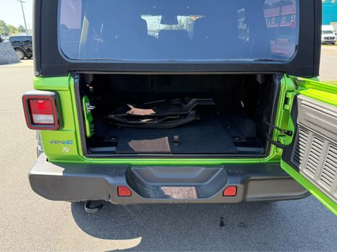 Used 2025 Jeep Wrangler Sport S image 10