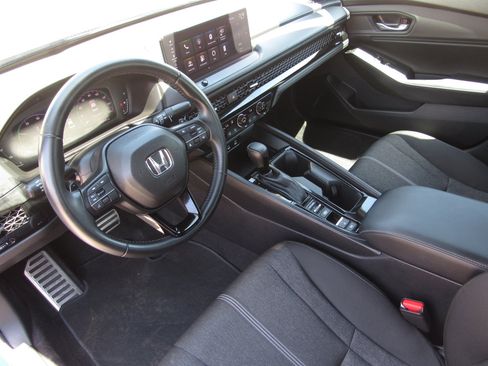 Used 2024 Honda Accord Sport image 15