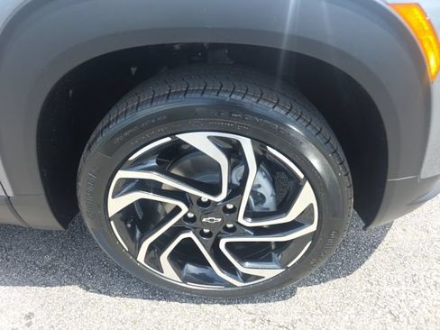New 2026 Chevrolet TrailBlazer RS w/ Convenience Package AWD/4WD image 9