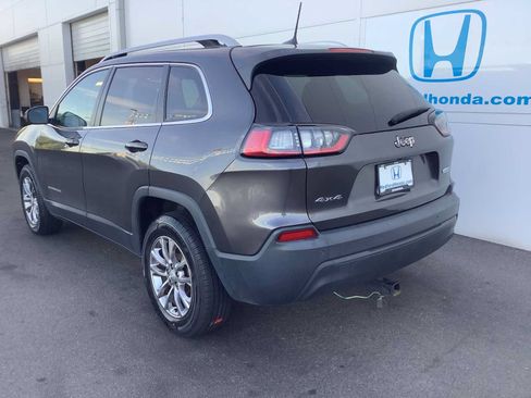 Used 2020 Jeep Cherokee Latitude Plus w/ Cold Weather Group AWD/4WD image 4