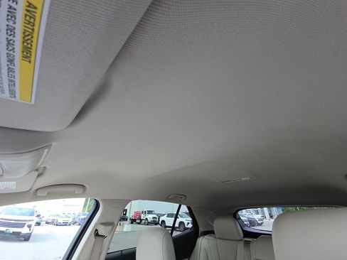 Used 2022 Buick Envision Essence w/ Technology Package I FWD image 21