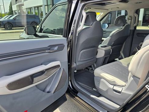 Certified 2024 Kia EV9 Wind AWD/4WD image 17
