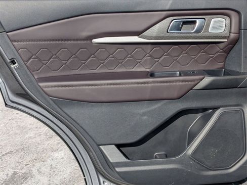 Used 2025 Ford Explorer Platinum w/ LUX Leather Package image 29