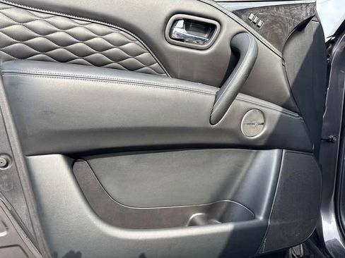 Used 2024 INFINITI QX80 Sensory w/ Cargo Package AWD/4WD image 16