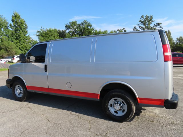 Used 2015 Chevrolet Express 2500 RWD image 6