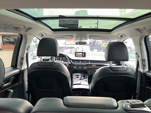 Used 2017 Audi Q7 3.0T Premium Plus image 12