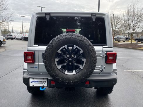 Used 2024 Jeep Wrangler Unlimited Rubicon 4xe image 8