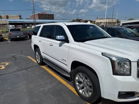 Used 2015 GMC Yukon SLT w/ Open Road Package AWD/4WD image 3