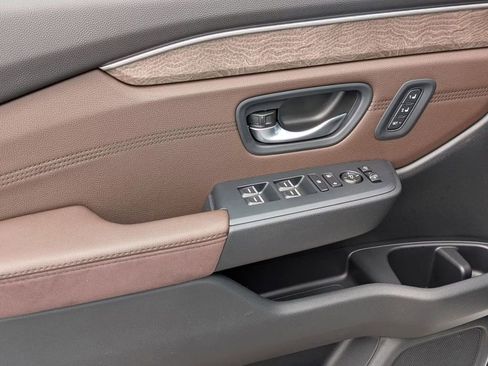 New 2026 Honda Pilot Elite image 12