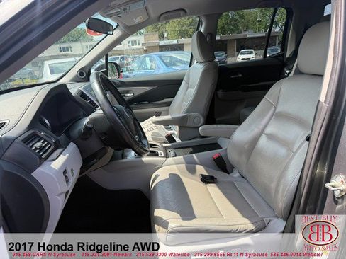 Used 2017 Honda Ridgeline RTL image 11