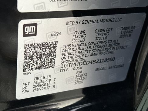 Certified 2025 GMC Sierra 1500 SLT image 39