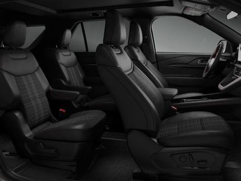 New 2026 Ford Explorer ST-Line image 6