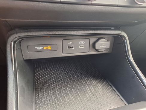 Certified 2024 Honda CR-V EX image 8