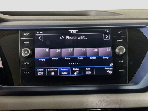 Used 2022 Volkswagen Taos SE w/ IQ.Drive SE Package AWD/4WD image 14