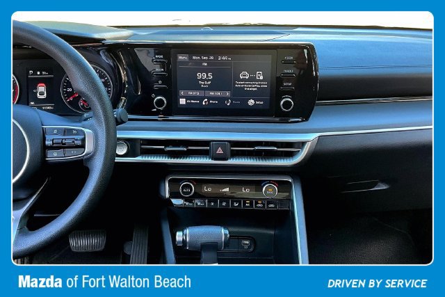 Used 2022 Kia K5 LXS FWD image 9