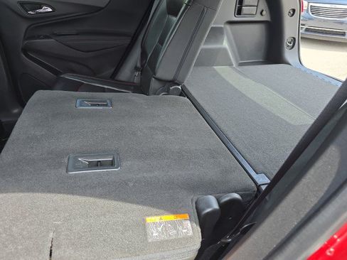 Used 2024 Chevrolet Equinox RS w/ RS Leather Package FWD image 30