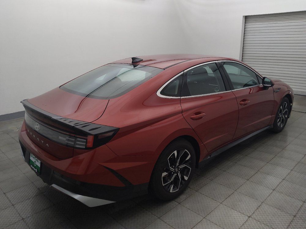 Used 2025 Hyundai Sonata SEL FWD image 9