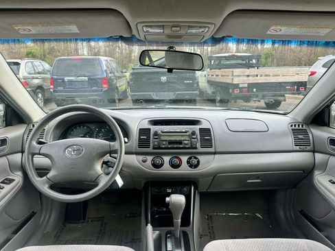 Used 2002 Toyota Camry LE image 17