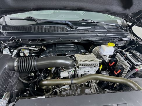 Used 2022 RAM 1500 Big Horn AWD/4WD image 31